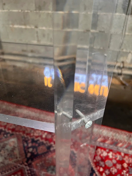 Bibliothèque / étagère vintage en plexiglas dans le goût de David Lange