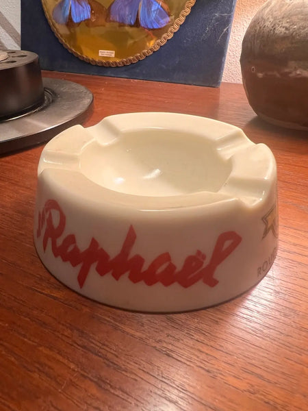 Cendrier publicitaire rond vintage St Raphaël Magnier Blangy en opaline blanche - Années 60