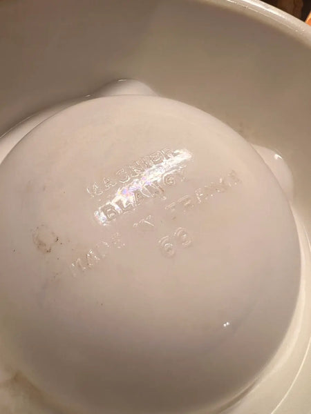 Cendrier publicitaire rond vintage St Raphaël Magnier Blangy en opaline blanche - Années 60