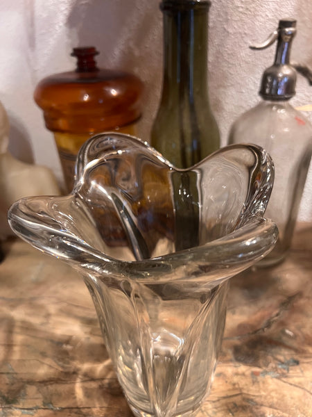 Vase vintage en cristal de Lorraine polylobé dans le goût de Daum - Années 60