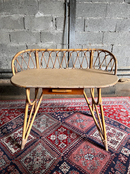 Coiffeuse et chaise vintages en rotin par Louis Sognot dans les années 60