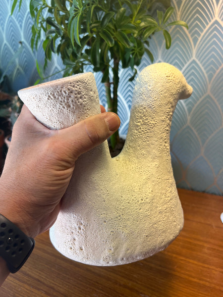 Rare pichet zoomorphe cocotte ou poule dit "Joséphine Baker" par Jean Varoqueaux - Années 60