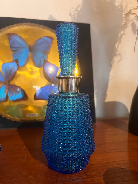 Garniture de toilettes vintage en verre bleu pointes de diamant