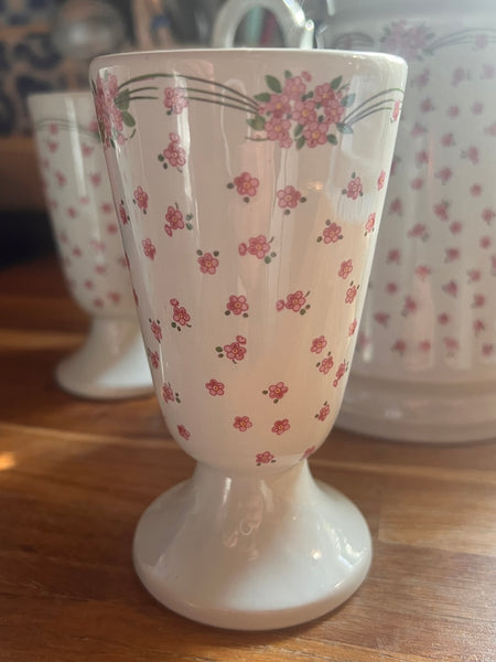 Service à thé / café en faïence vintage formé d'une verseuse et 5 masagrans