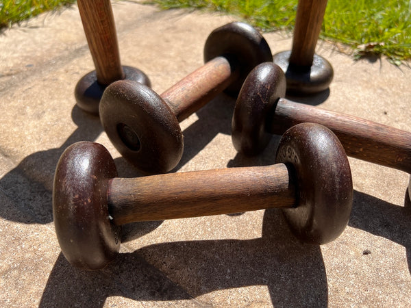Haltère vintage en bois et fonte de 1,5kg S.G.D.G. - Années 30/40