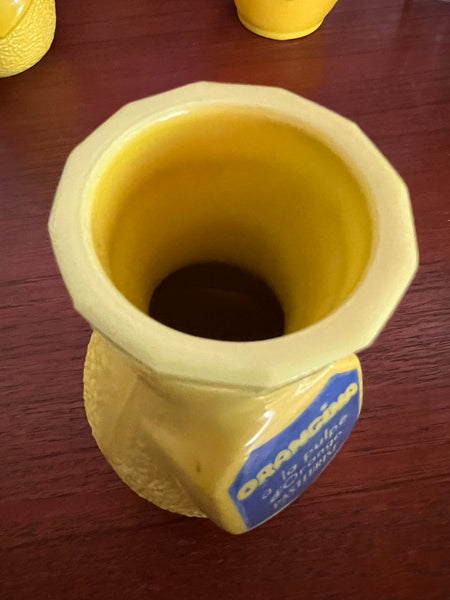 Porte-pailles de bistrot vintage Orangina en opaline jaune - Années 60/70