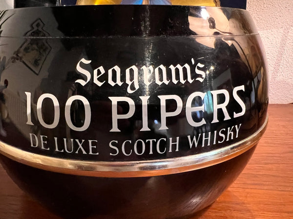 Bac à glace / glaçons publicitaire vintage Seagram 100 Pipers en forme de pierre de Curling - Années 70/80