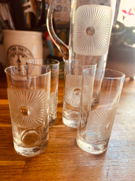 Service à orangeade vintage en verre soufflé et gravé