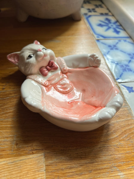 Porte-savon / éponge vintage Chat en salopette en céramique