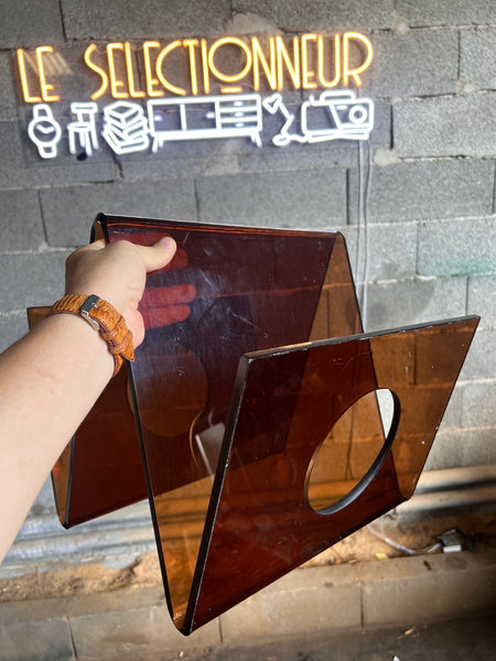 Porte-revues vintage en plexiglas marron fumé de Michel Dumas pour Roche Bobois - 1970