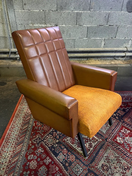 Paire de fauteuils vintages en skaï et tissu - Années 60
