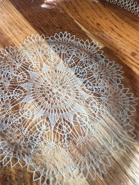 Saladier et 5 coupelles vintages en verre ou cristal motif dentelle - Années 1900