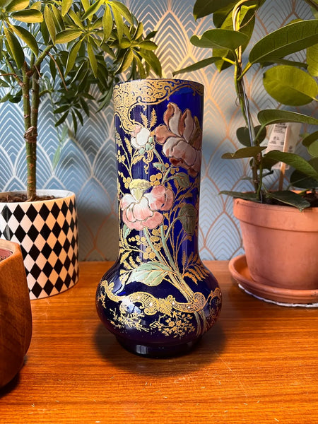 Vase vintage en verre bleu cobalt à motif floral émaillé par François-Théodore Legras - 1890/1900