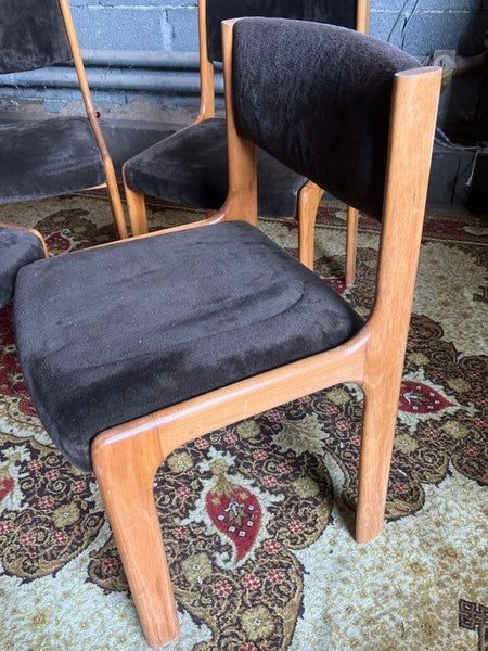 Lot de 4 chaises vintages style scandinave en hêtre