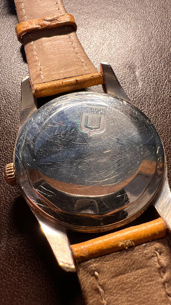 Universal Geneve Polerouter S20214-6 plaquage or rose