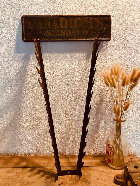Plaque / Porte outils publicitaire Vanadiom's Metric Standard - 1930