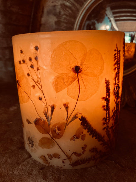 Cache bougie vintage en cire et fleurs séchées