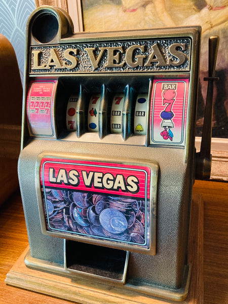 Le Sélectionneur - Jackpot / Machine à sous tirelire Las Vegas par Darmon Paris en bois et métal - Années 50/60
