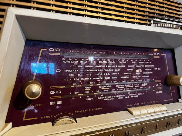 Poste de radio TSF vintage SCHNEIDER Mambo 1958