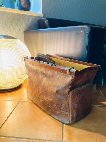 Sac / mallette de médecin vintage en cuir