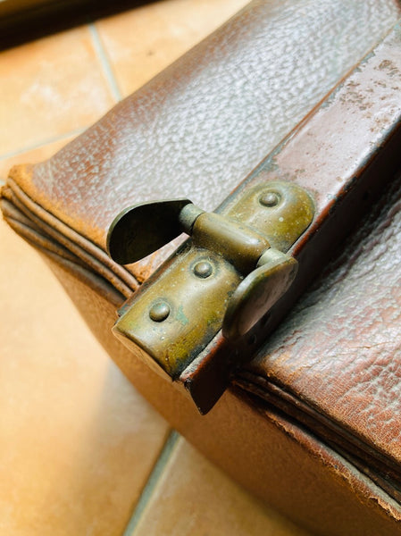 Sac / mallette de médecin vintage en cuir