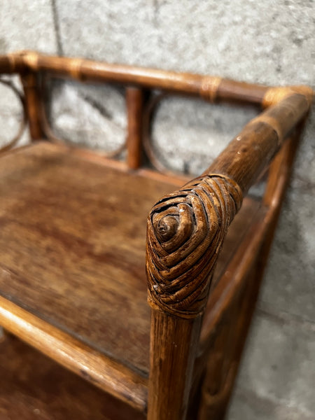Petite étagère vintage en rotin et bois
