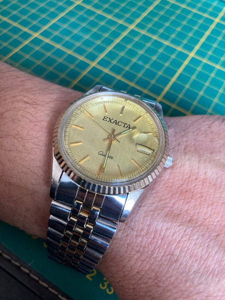Montre Exacta made in URSS à quartz type Datejust - Années 70