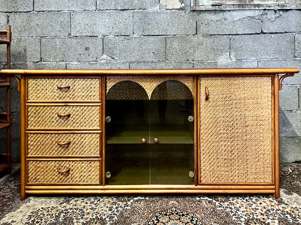 Enfilade buffet vintage en rotin, bois et cannage - Années 70