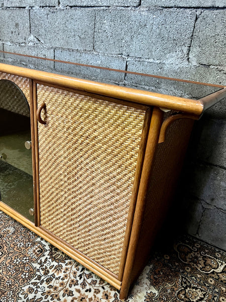 Enfilade buffet vintage en rotin, bois et cannage - Années 70
