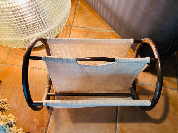 Porte-revues vintage en rotin et tissu
