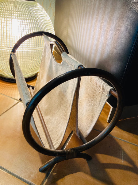 Porte-revues vintage en rotin et tissu