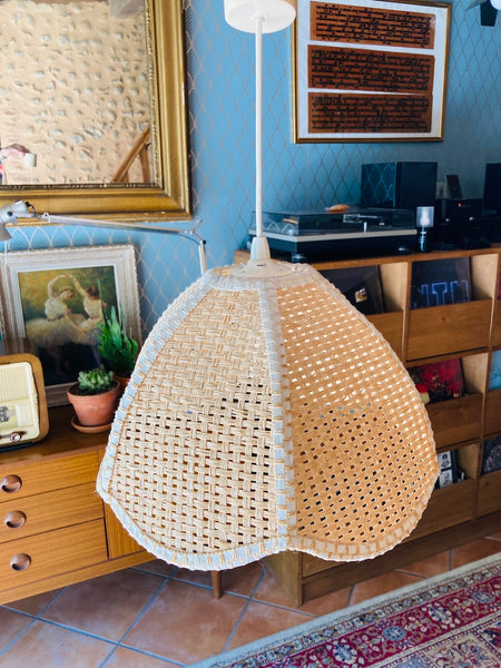 Suspension vintage en cannage