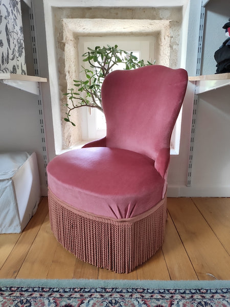 Fauteuil crapaud / chauffeuse en velours rose - Le Sélectionneur - Brocante en ligne