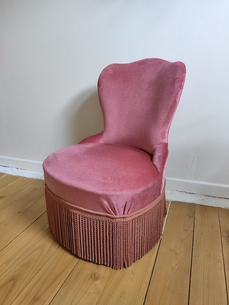 Fauteuil crapaud / chauffeuse en velours rose - Le Sélectionneur - Brocante en ligne