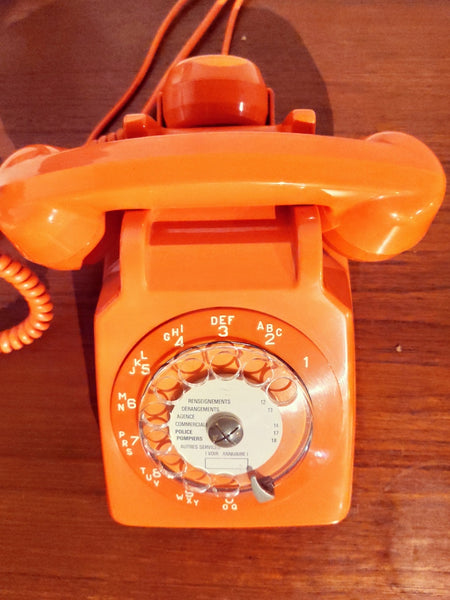 Téléphone vintage Socotel S63 à cadran orange - Le Sélectionneur - Brocante en ligne