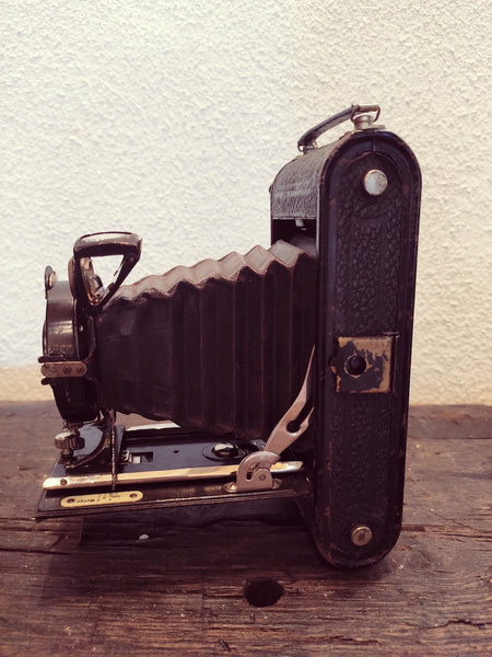 Appareil photo ancien Romain Talbot Errtée Berlin - Années 30 - Le Sélectionneur - Brocante en ligne