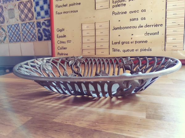 Corbeille à pain ancienne en étain 95% - Le Sélectionneur - Brocante en ligne
