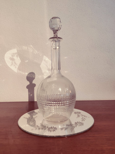 Miroir à poser vintage rond gravé motifs floraux - Le Sélectionneur - Brocante en ligne