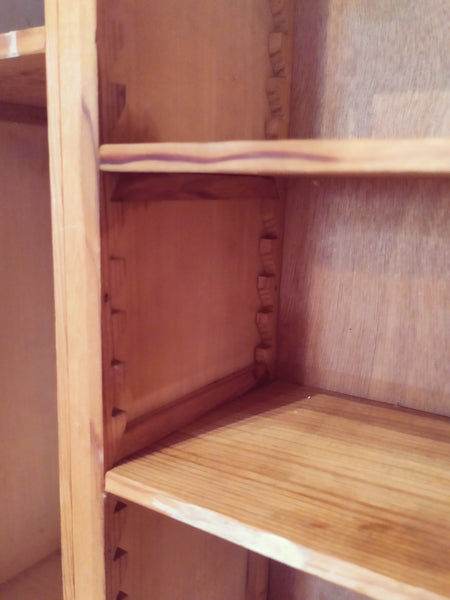 Armoire à pharmacie vintage en bois - Le Sélectionneur - Brocante en ligne