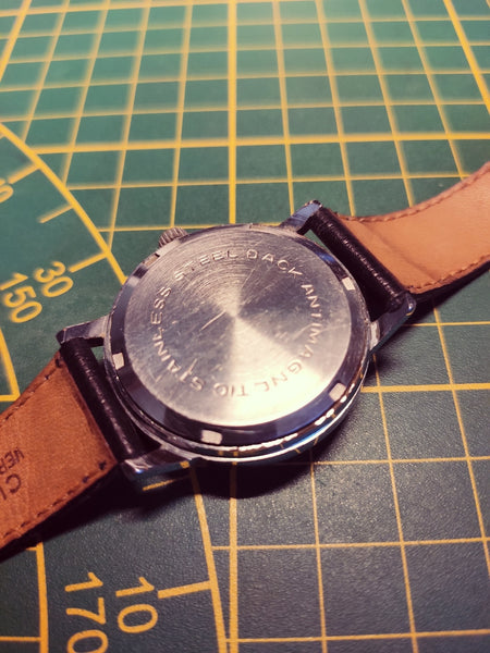 Montre Esperanto mécanique antimagnetic - Années 80 - Le Sélectionneur - Brocante en ligne