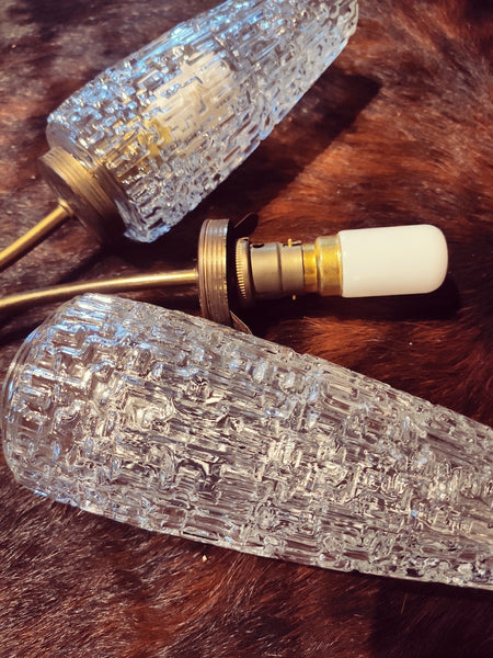 Applique torche vintage en laiton et verre - Le Sélectionneur - Brocante en ligne