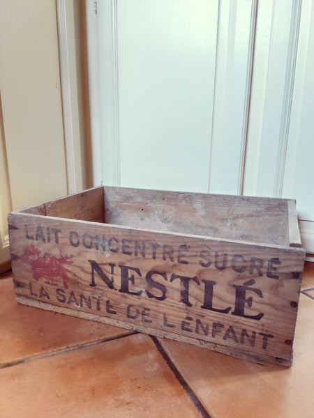 Caisse en bois vintage Lait concentré sucré Nestlé