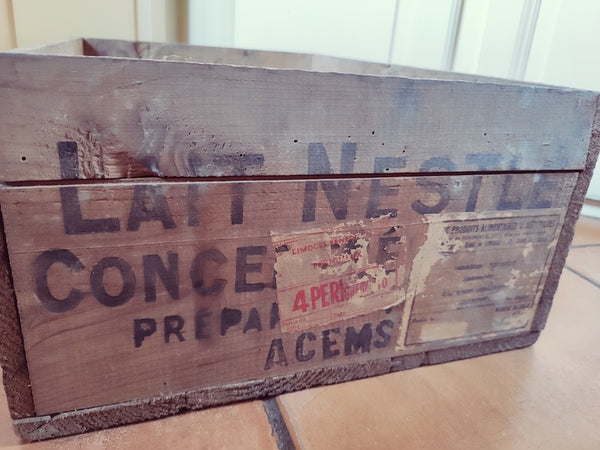 Caisse en bois vintage Lait concentré sucré Nestlé