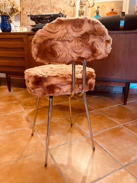 Chaise moumoute Pelfran vieux rose vintage - Années 60