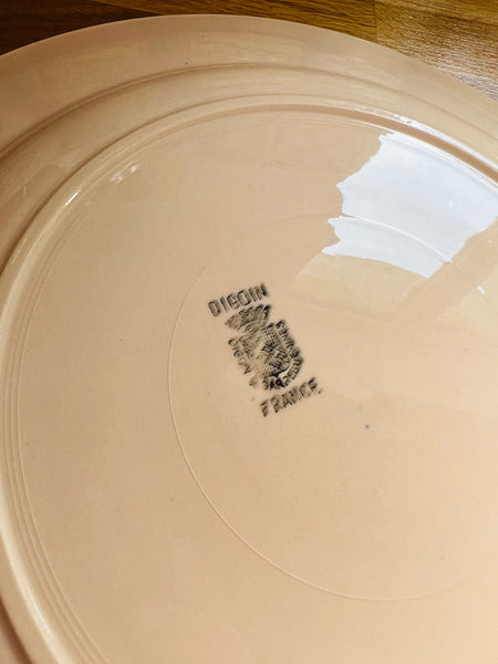 Plat bas en faïence vintage rose poudré Digoin Sarreguemines
