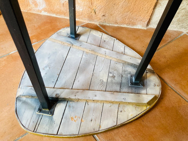 Guéridon / table d'appoint vintage en bois, métal et rotin doré
