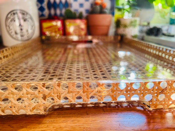 Plateau de service vintage Christian DIOR Home Collection en résine et cannage de rotin - Années 70