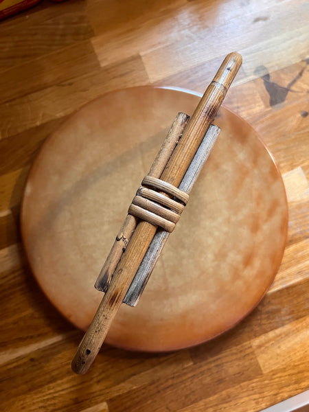 Plateau à fromage vintage en grès et rotin
