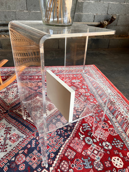 Porte-revues / table de chevet Glove par Emporium - Italy