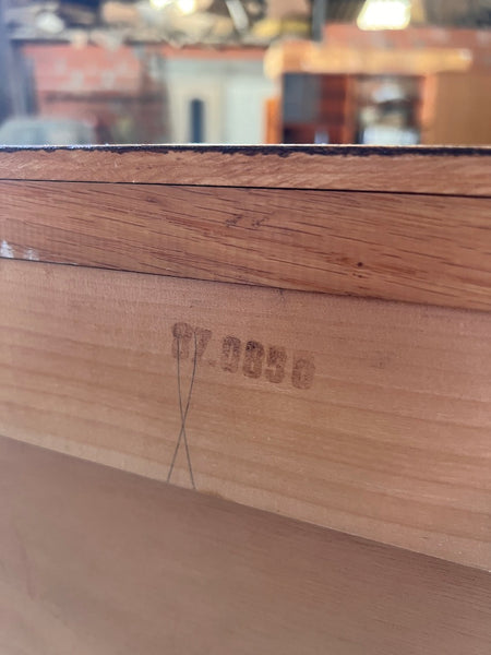 Commode vintage à 4 tiroirs aux pieds compas - Années 50
